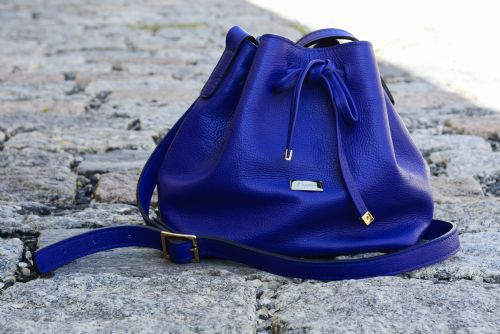 Bolsa Saco Mini Couro Azul